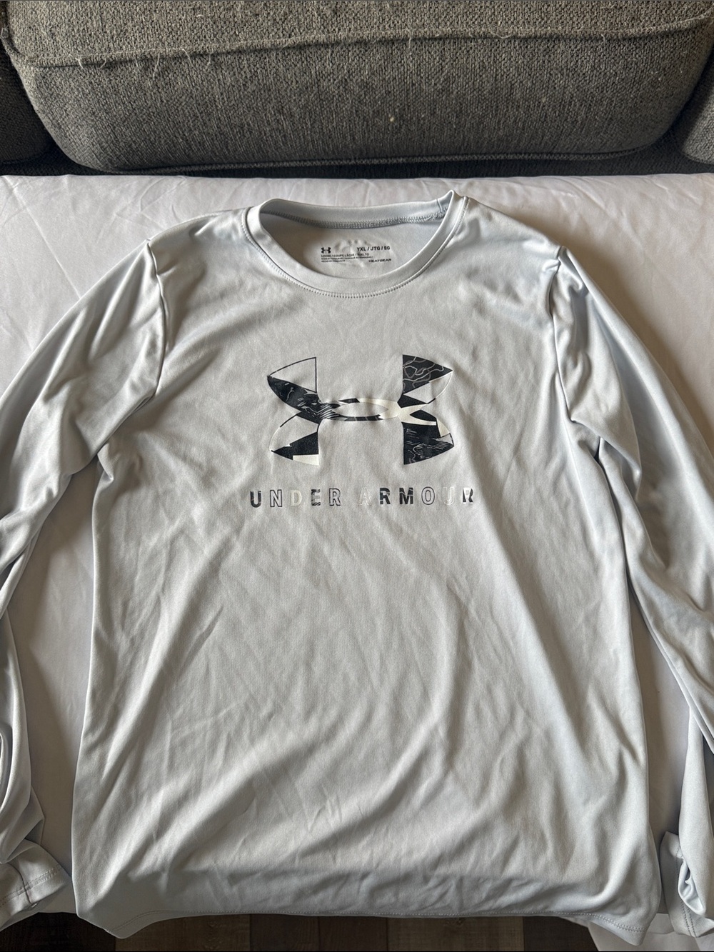 Under Armour Youth XL Light Gray Long-Sleeve Performance Tee with Black Logo